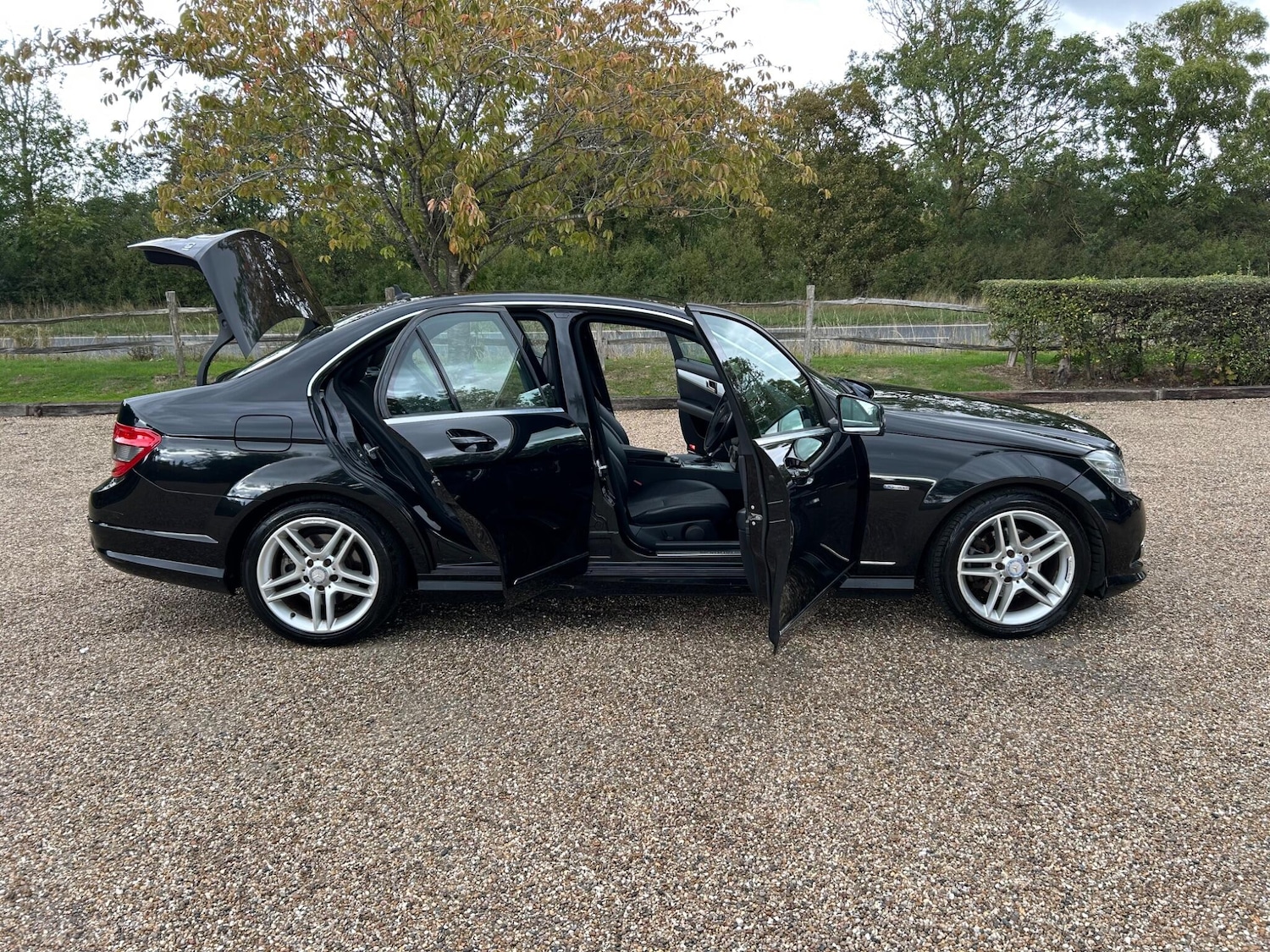 Used Mercedes-Benz C Class 2009 for sale - 77174909: Photo 28