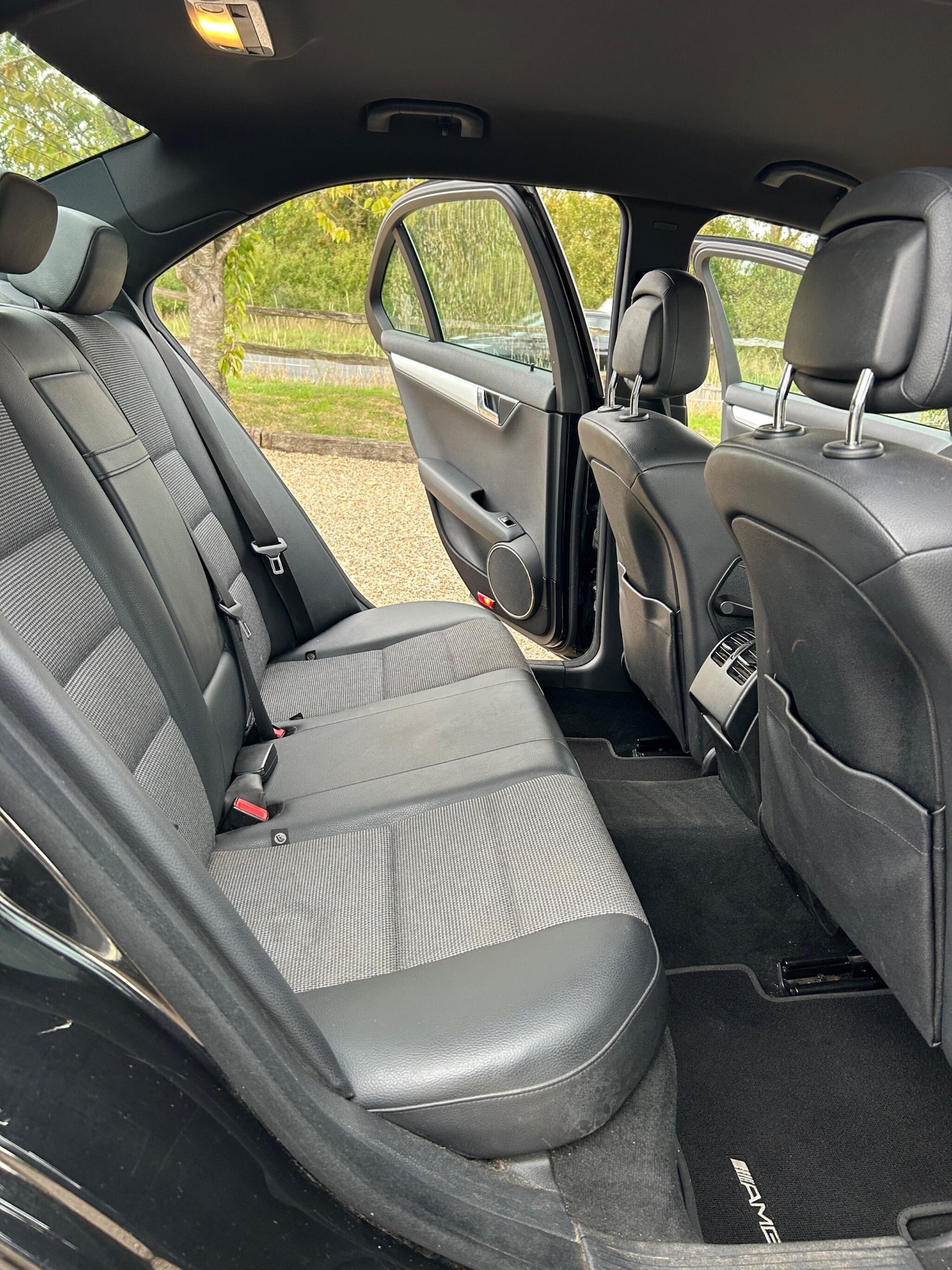 Used Mercedes-Benz C Class 2009 for sale - 77174909: Photo 32