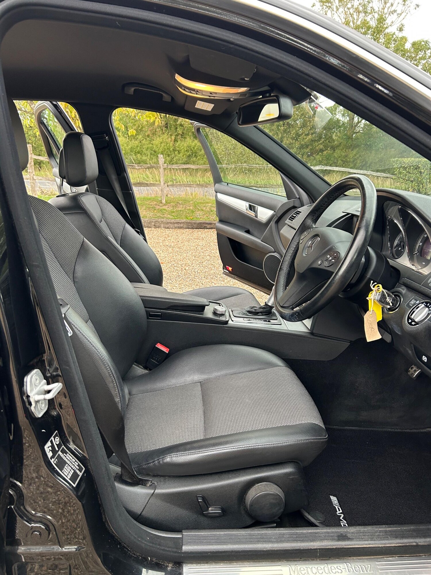 Used Mercedes-Benz C Class 2009 for sale - 77174909: Photo 33