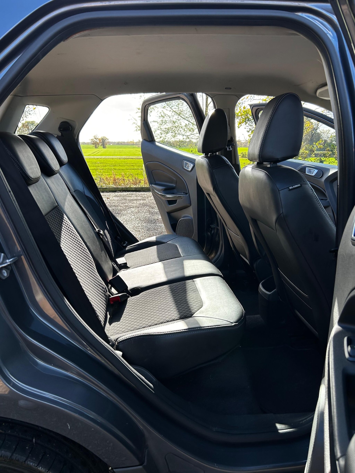 Used Ford Ecosport 2015 for sale - 76918518: Photo 32