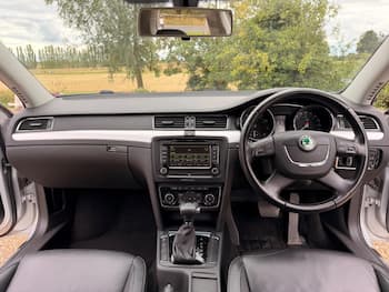 Used Skoda Superb 2011 for sale - 79830820: Photo