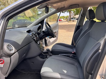 Used Vauxhall Corsa 2010 for sale - 78662413: Photo