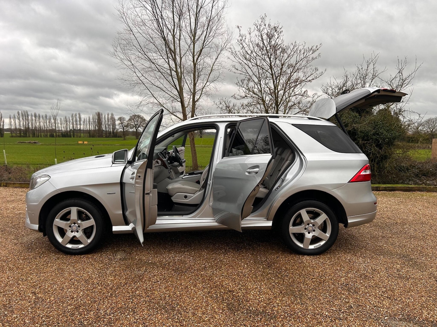 Used Mercedes-Benz M Class 2012 for sale - 77633025: Photo 28