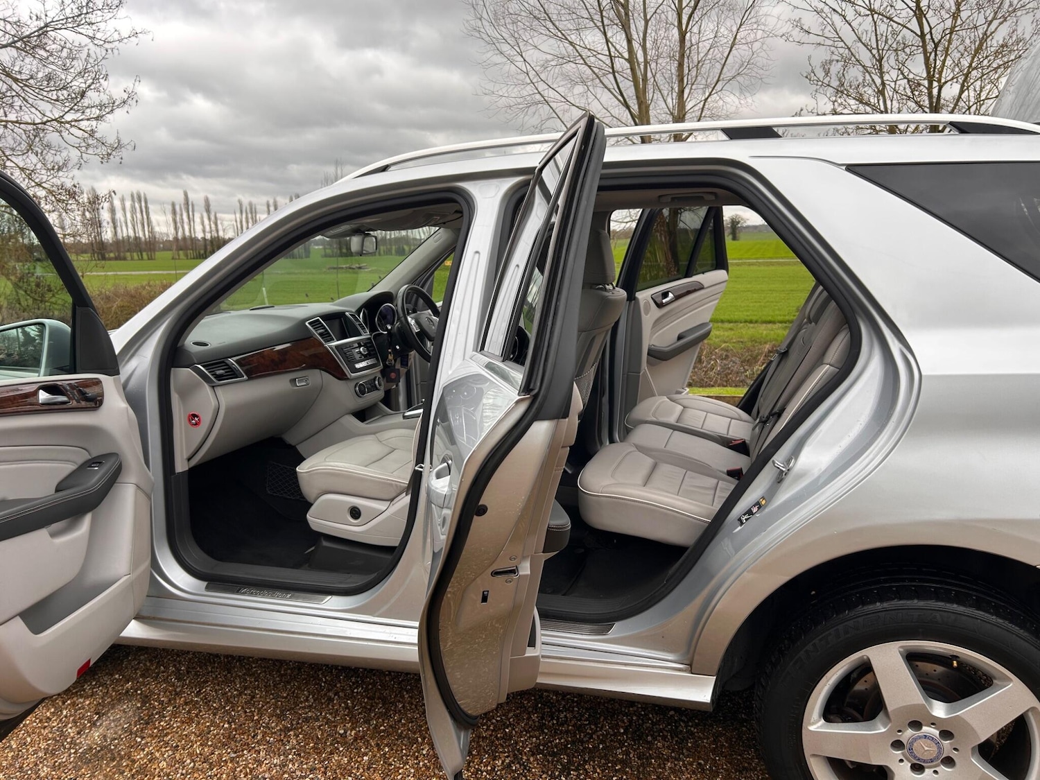 Used Mercedes-Benz M Class 2012 for sale - 77633025: Photo 29