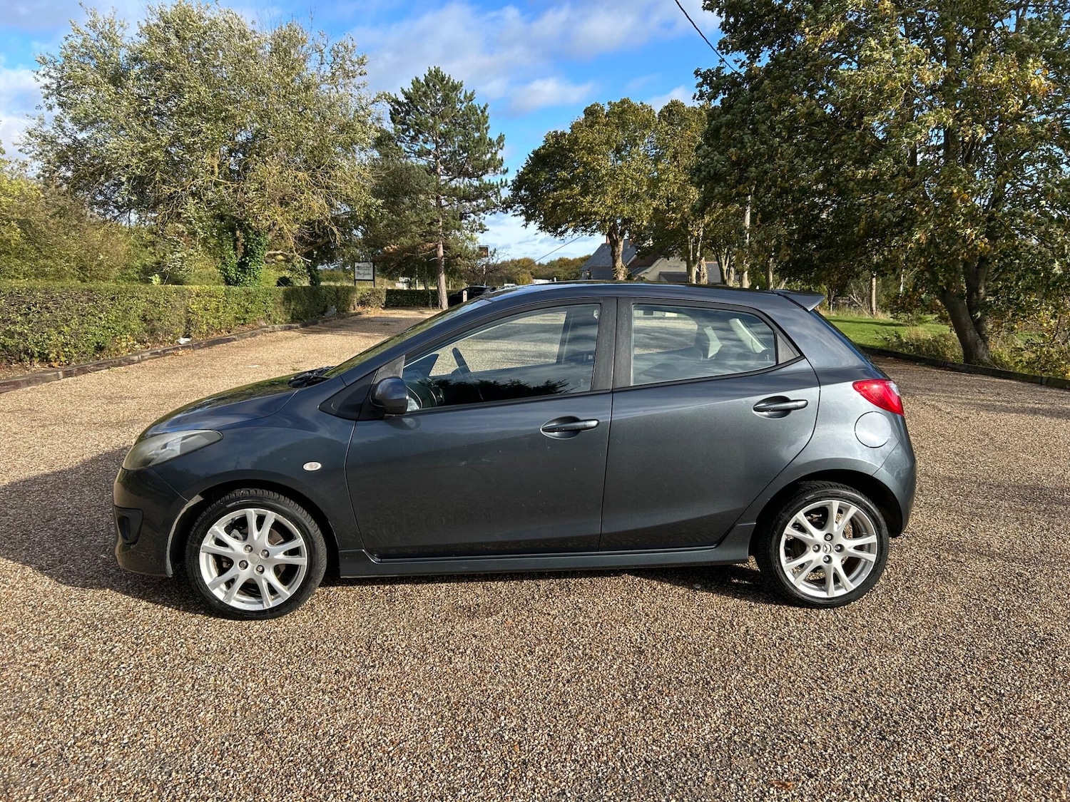 Used Mazda Mazda2 2010 for sale - 76174837: Photo 10