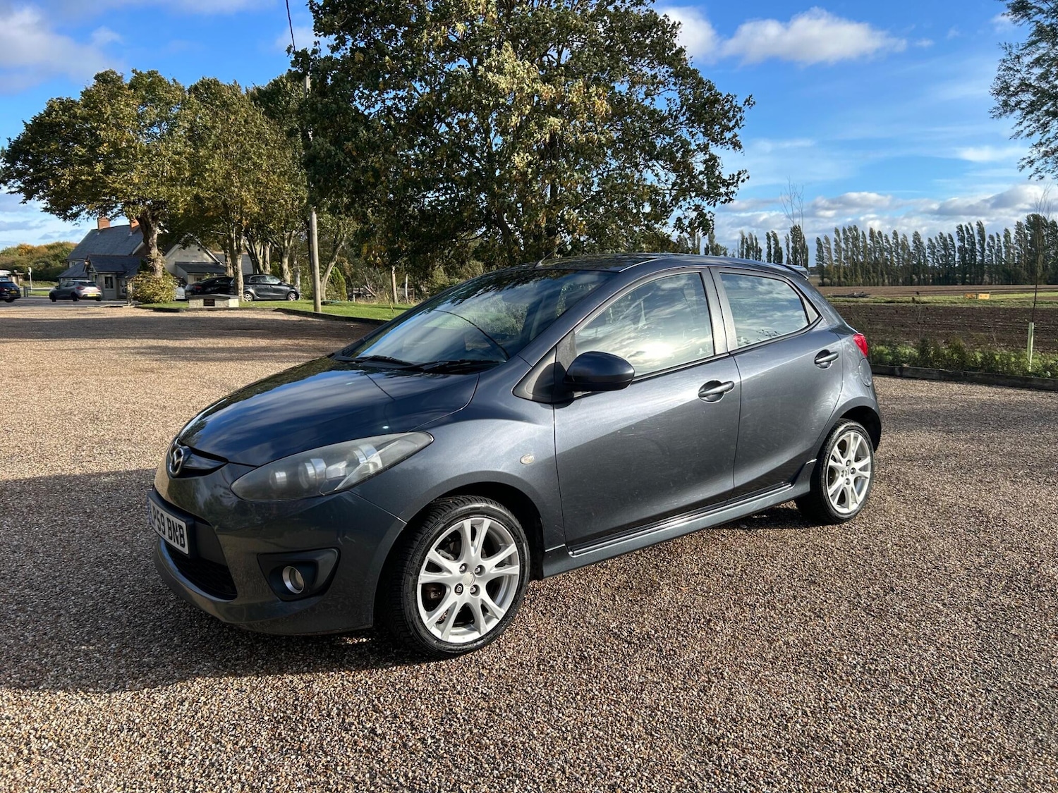 Used Mazda Mazda2 2010 for sale - 76174837: Photo 5