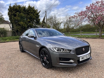 Used Jaguar XE 2017 for sale - 78275451: Photo