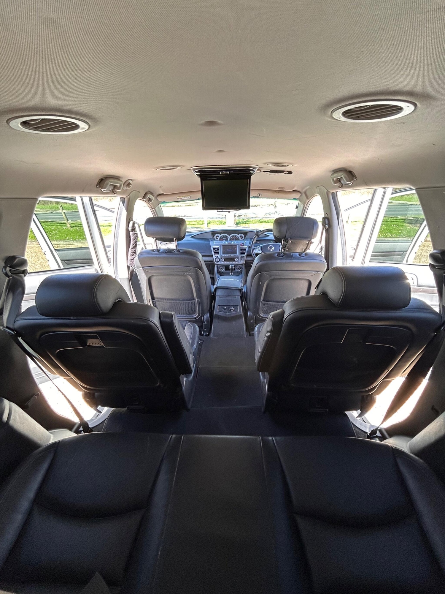 Used Ssangyong Turismo for sale - 78006844: Photo 3