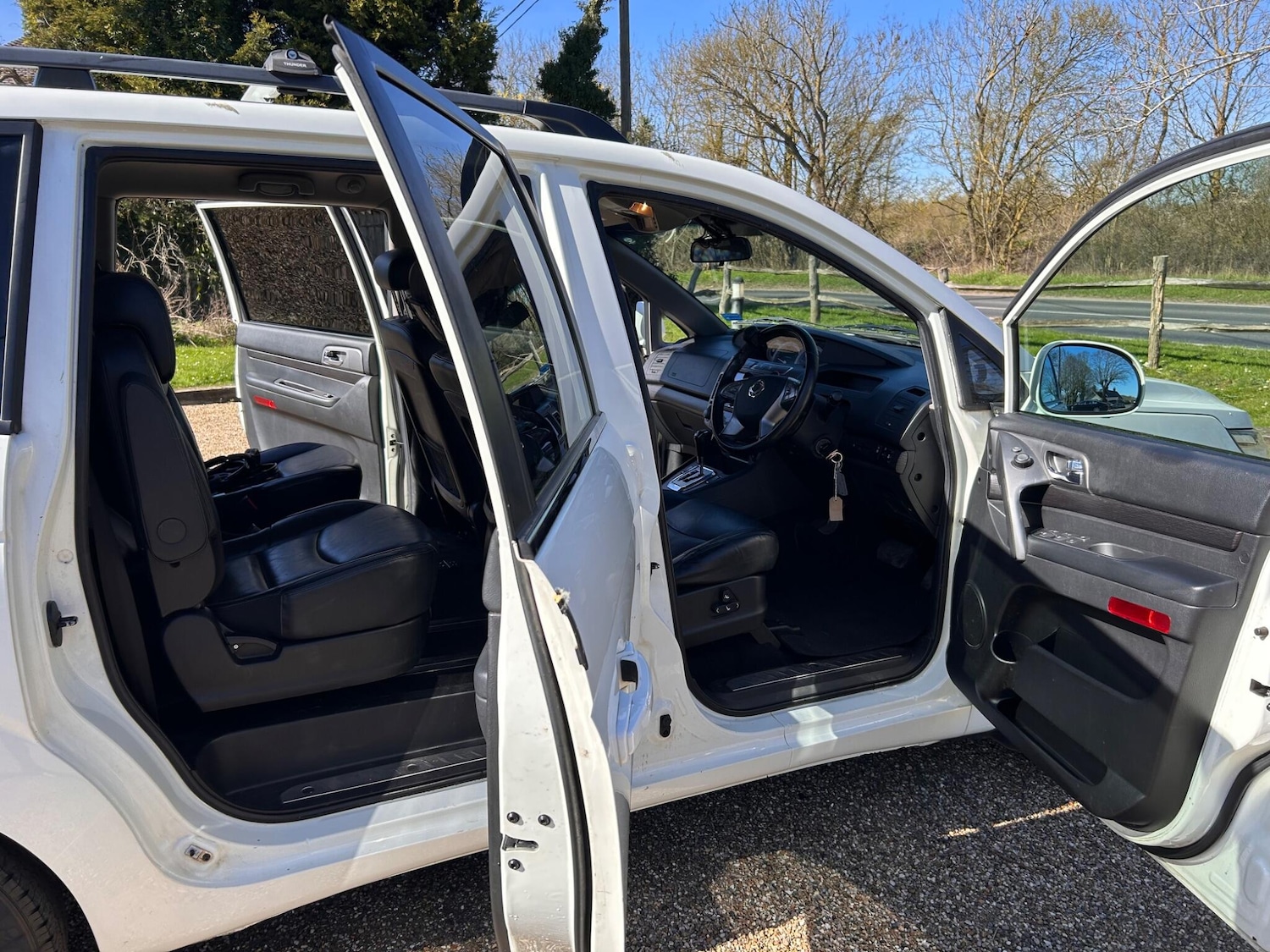 Used Ssangyong Turismo for sale - 78006844: Photo 34