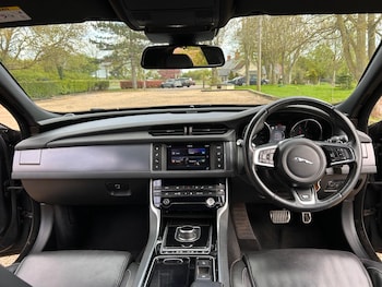 Used Jaguar XF 2017 for sale - 78275860: Photo