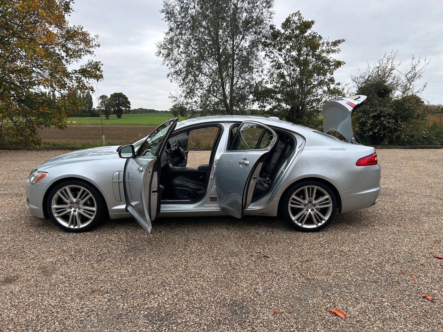 Used Jaguar XF 2009 for sale - 76307104: Photo 32