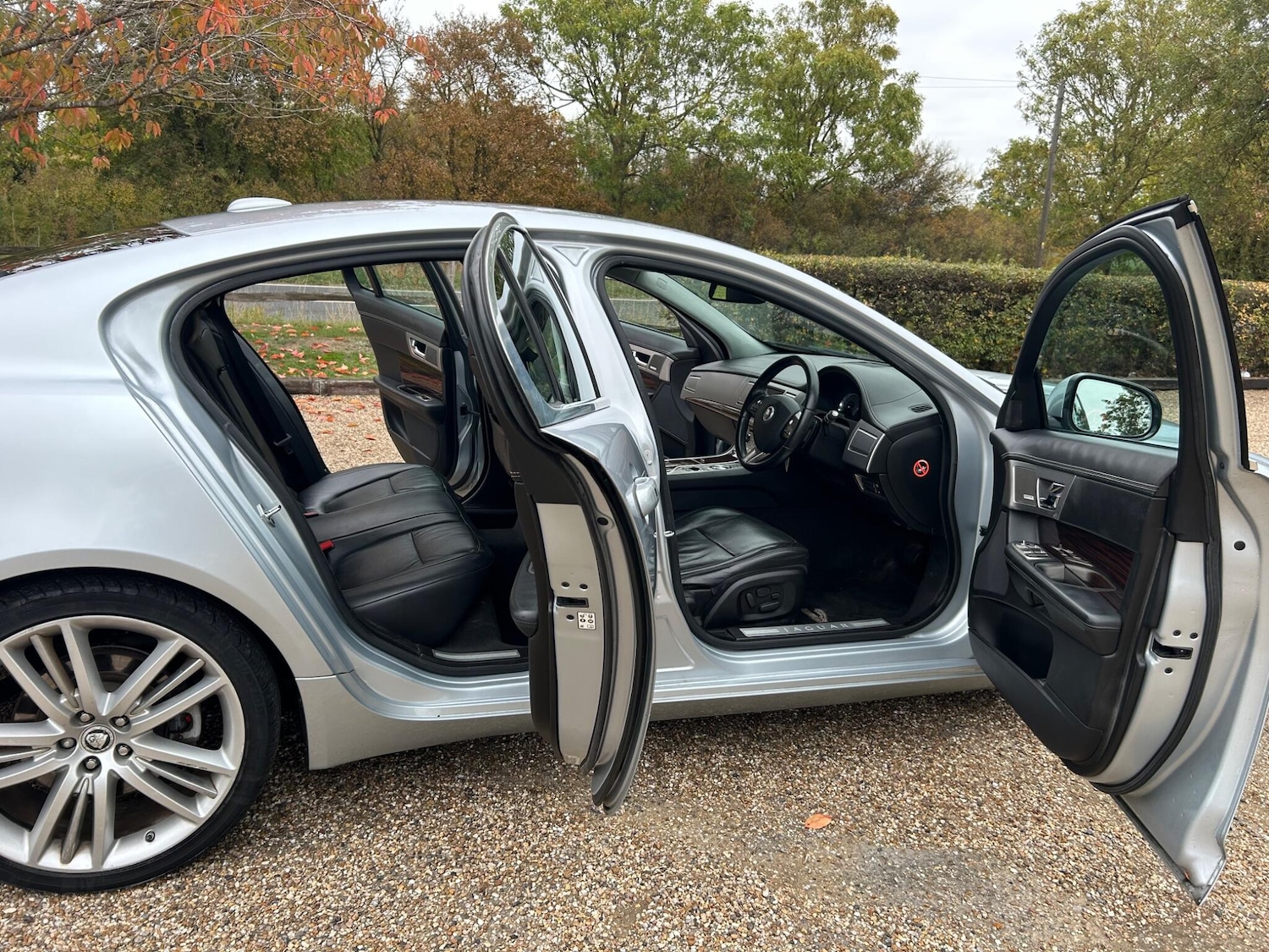 Used Jaguar XF 2009 for sale - 76307104: Photo 33