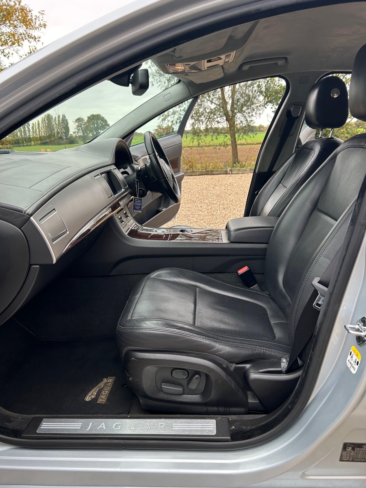 Used Jaguar XF 2009 for sale - 76307104: Photo 35