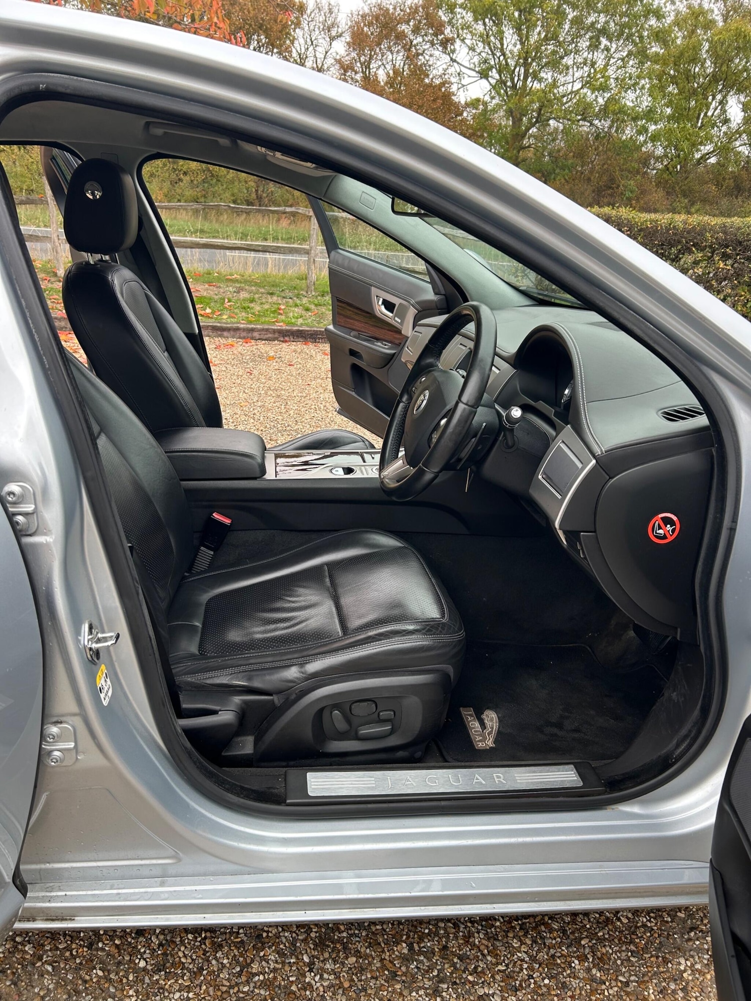 Used Jaguar XF 2009 for sale - 76307104: Photo 40