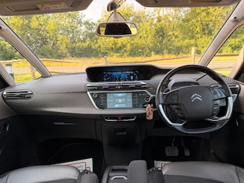 Used Citroen Grand C4 Picasso 2014 for sale - 79011999: Photo