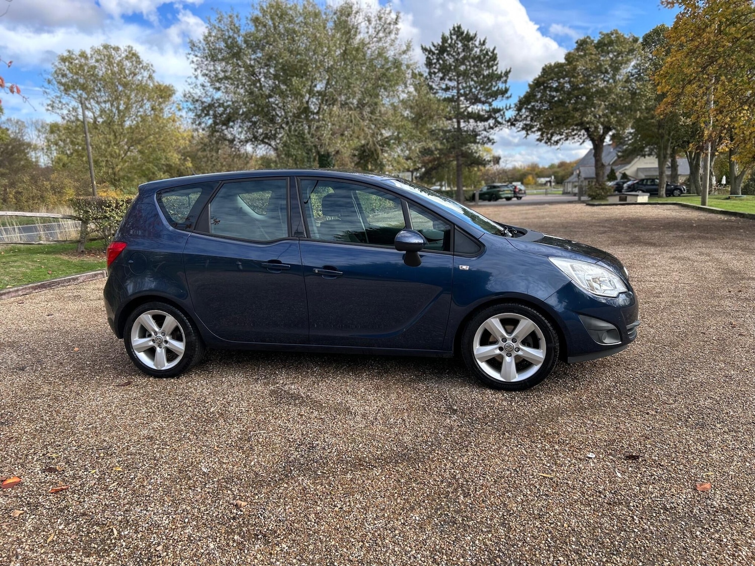 Used Vauxhall Meriva 2013 for sale - 76349743: Photo 10