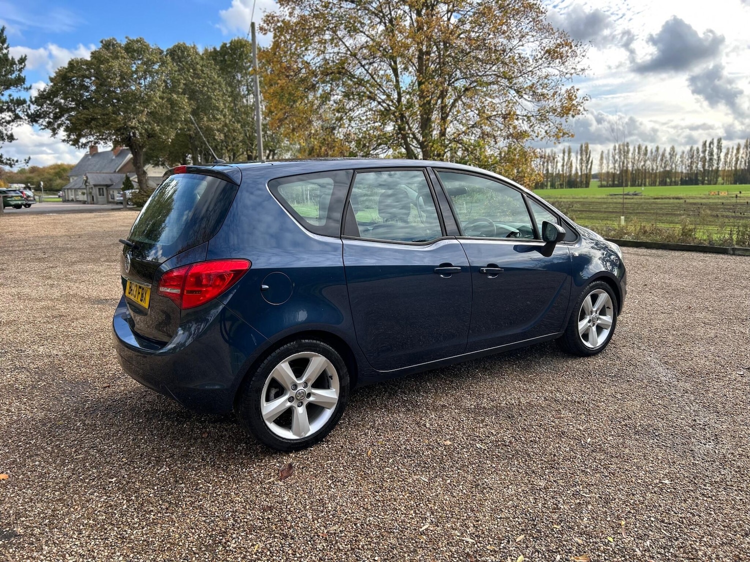 Used Vauxhall Meriva 2013 for sale - 76349743: Photo 3