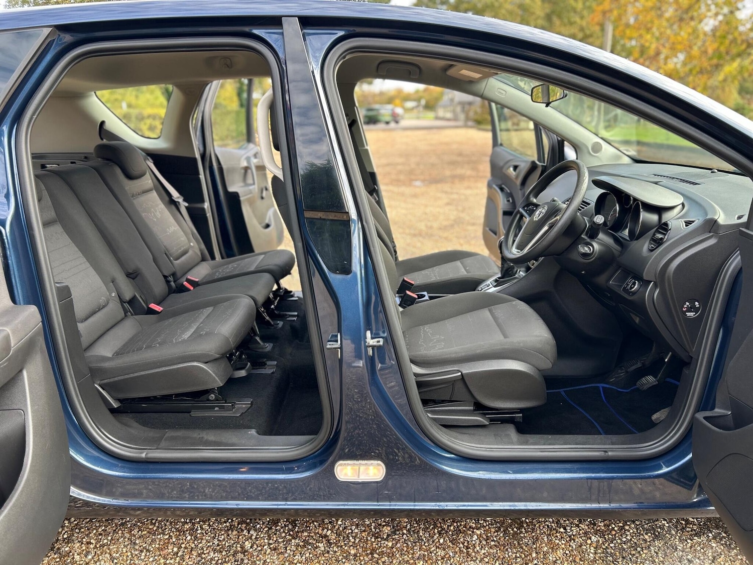 Used Vauxhall Meriva 2013 for sale - 76349743: Photo 31