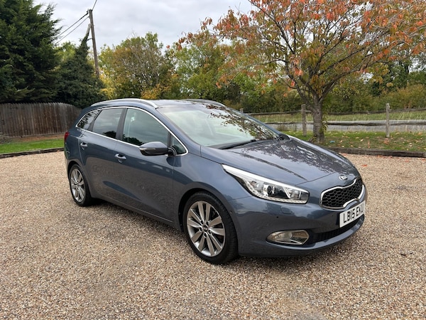 Used Kia Ceed 2015 for sale - 76201075: Photo 1