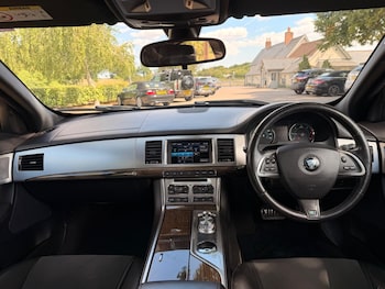 Used Jaguar XF 2015 for sale - 79395796: Photo