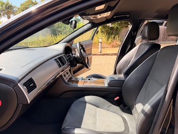 Used Jaguar XF 2015 for sale - 79395796: Photo