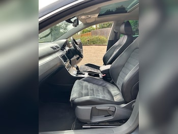 Used Volkswagen CC 2010 for sale - 75657571: Photo