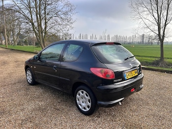 Used Peugeot 206 2005 for sale - 77823856: Photo