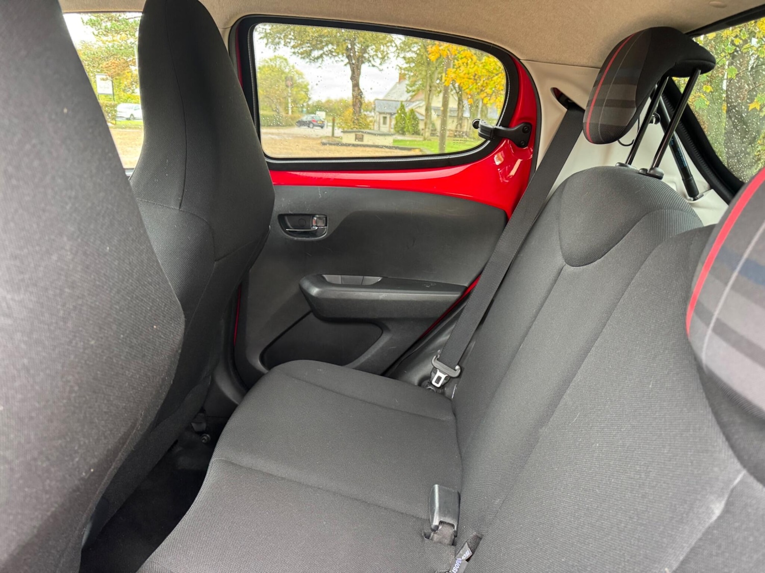 Used Peugeot 108 2014 for sale - 76360699: Photo 18