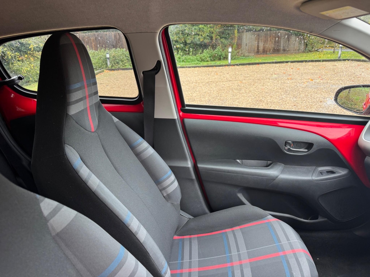 Used Peugeot 108 2014 for sale - 76360699: Photo 21