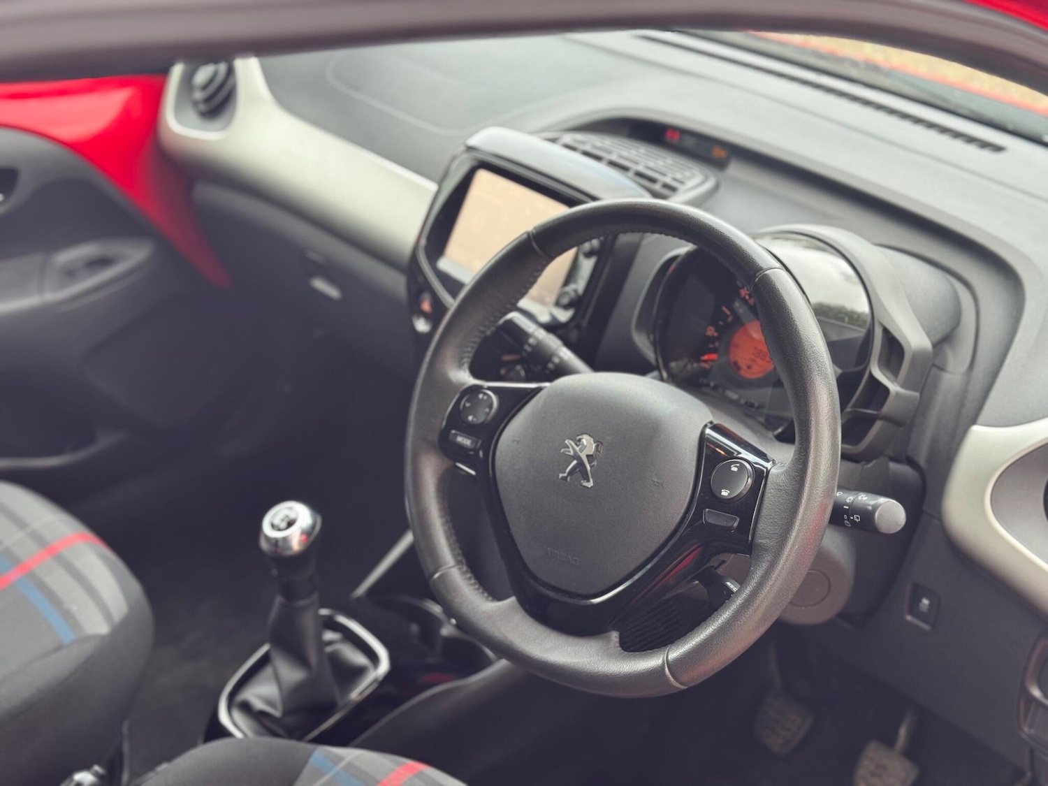 Used Peugeot 108 2014 for sale - 76360699: Photo 22