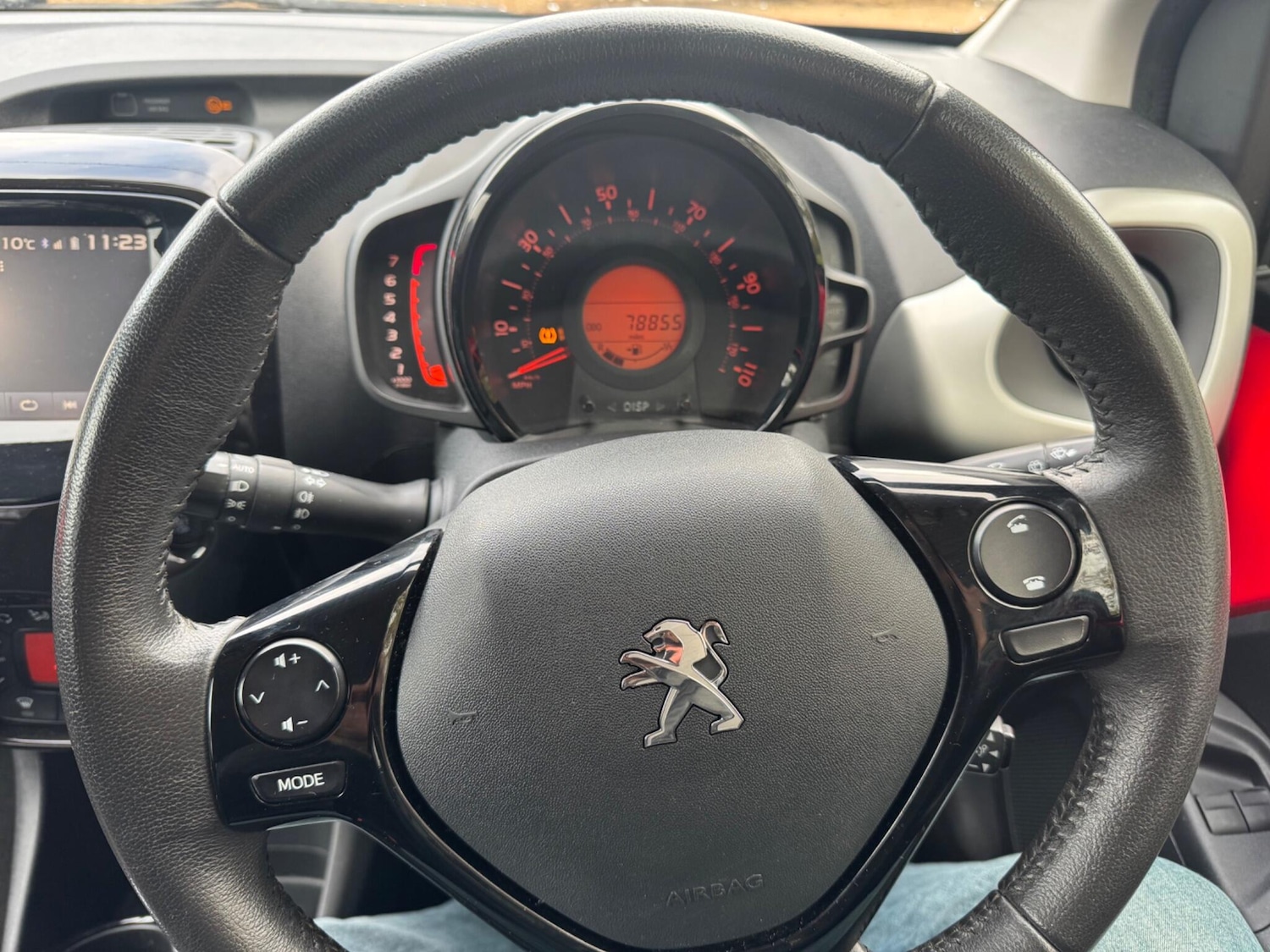 Used Peugeot 108 2014 for sale - 76360699: Photo 24