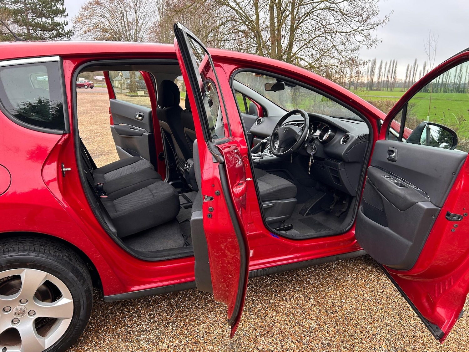 Used Peugeot 3008 2011 for sale - 77040934: Photo 27