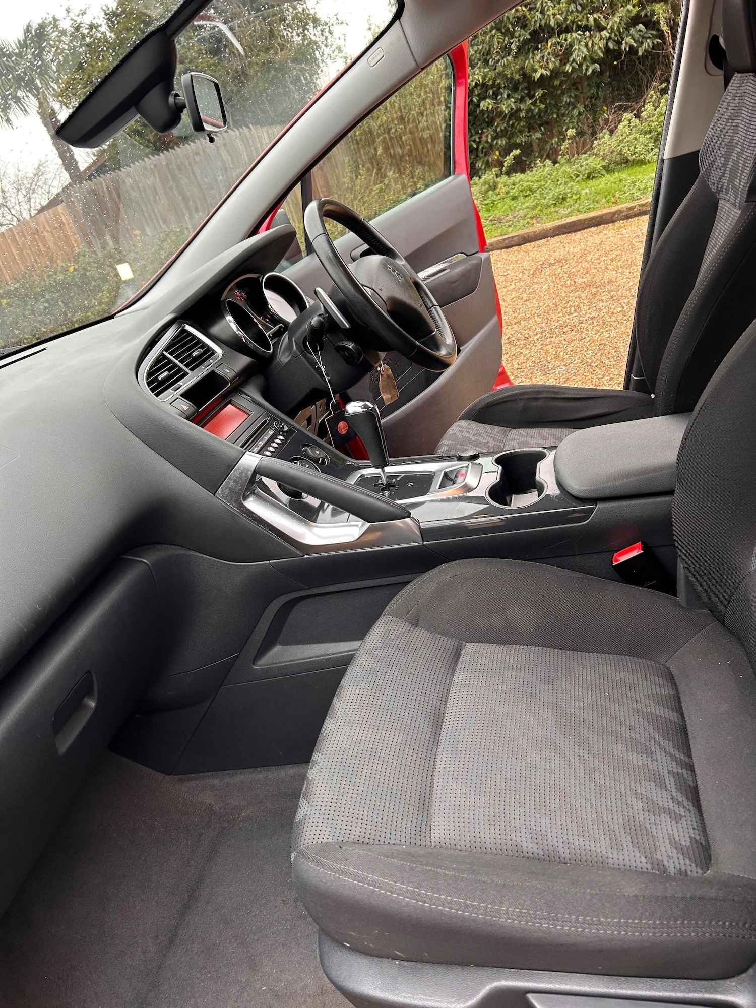 Used Peugeot 3008 2011 for sale - 77040934: Photo 28