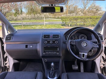 Used Volkswagen Touran 2015 for sale - 78170765: Photo