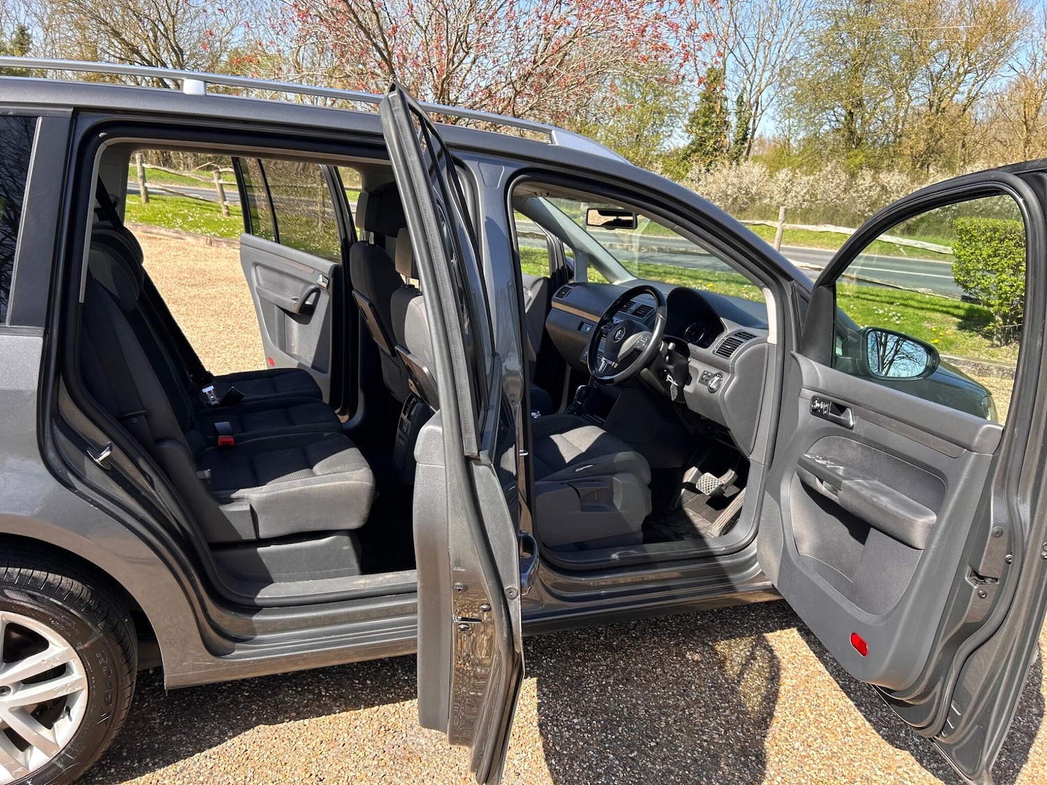 Used Volkswagen Touran 2015 for sale - 78170765: Photo 35