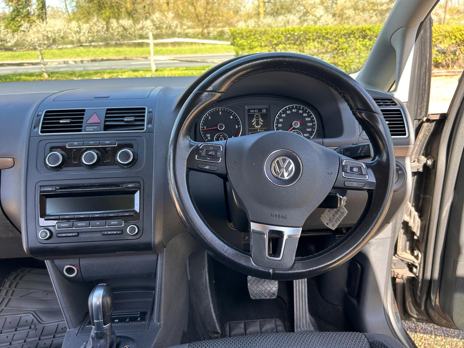 Used Volkswagen Touran 2015 for sale - 78170765: Photo 47