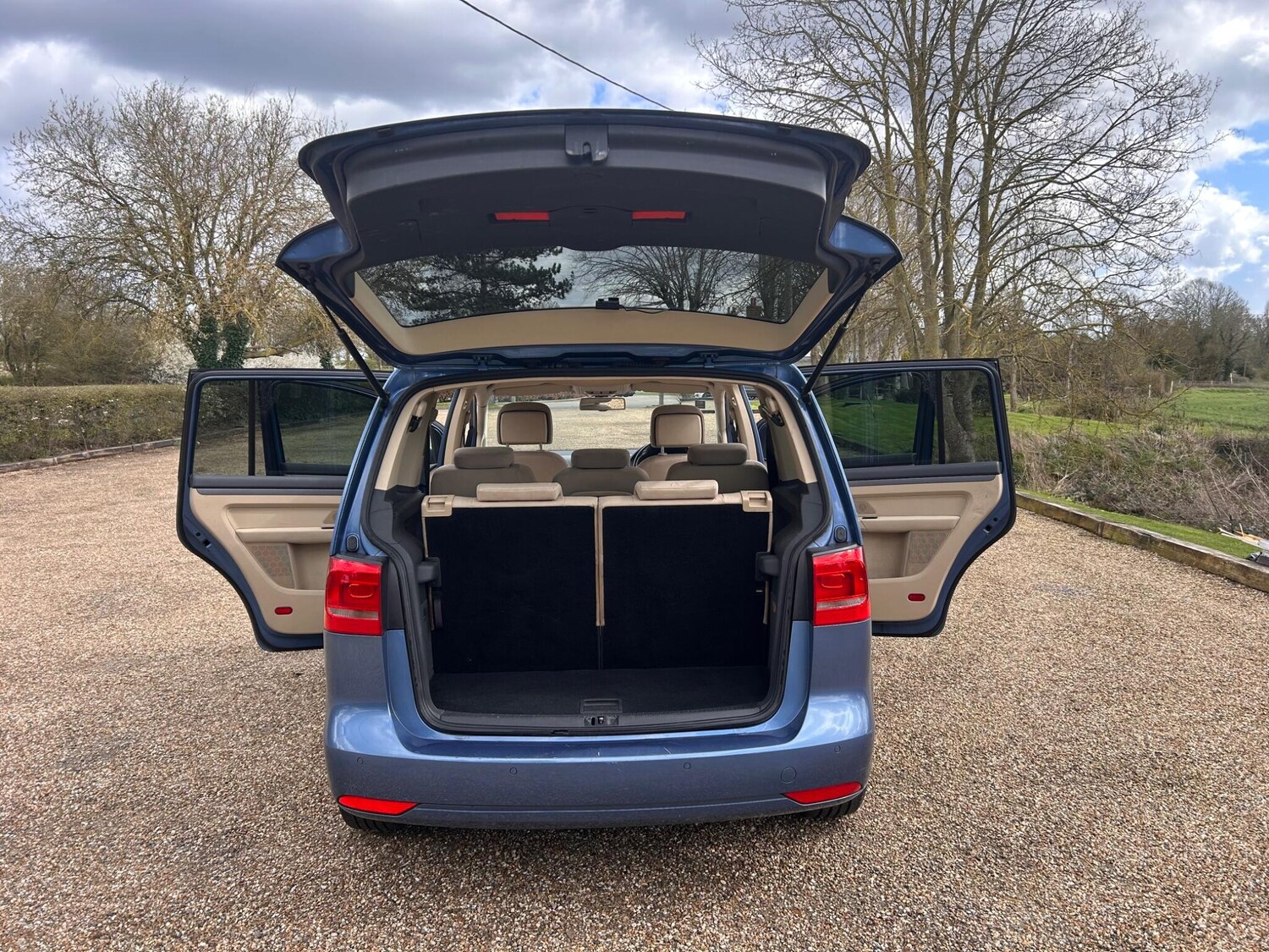 Used Volkswagen Touran 2013 for sale - 78058125: Photo 30