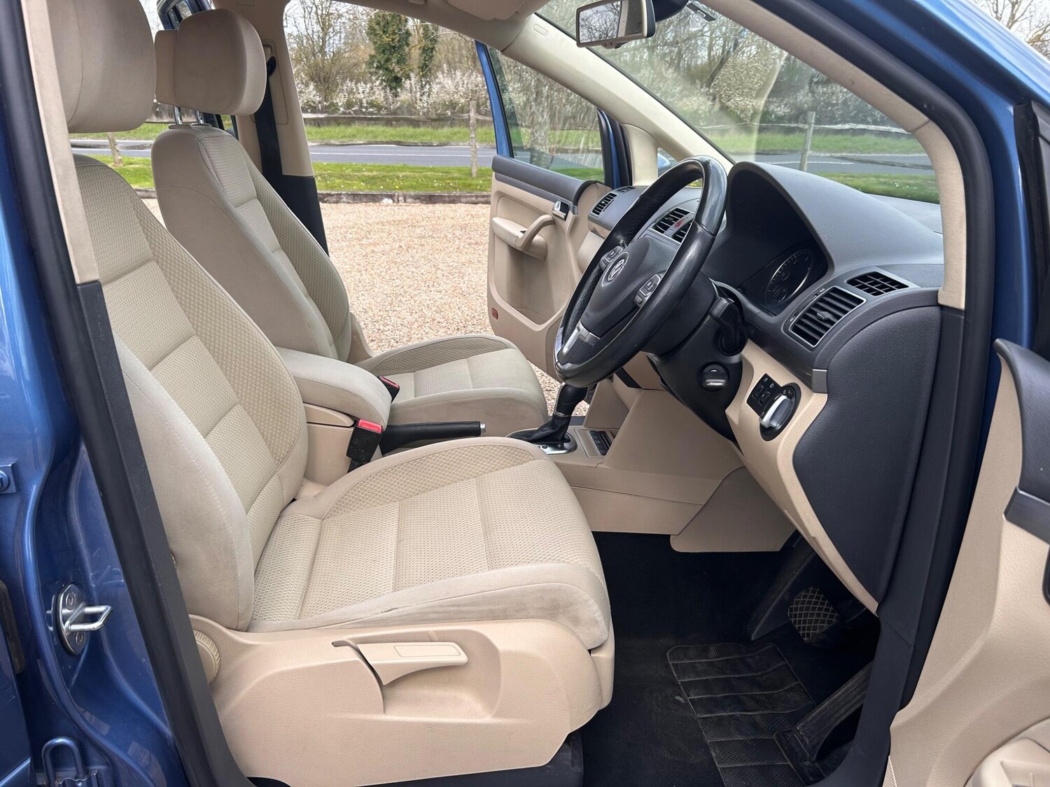 Used Volkswagen Touran 2013 for sale - 78058125: Photo 38