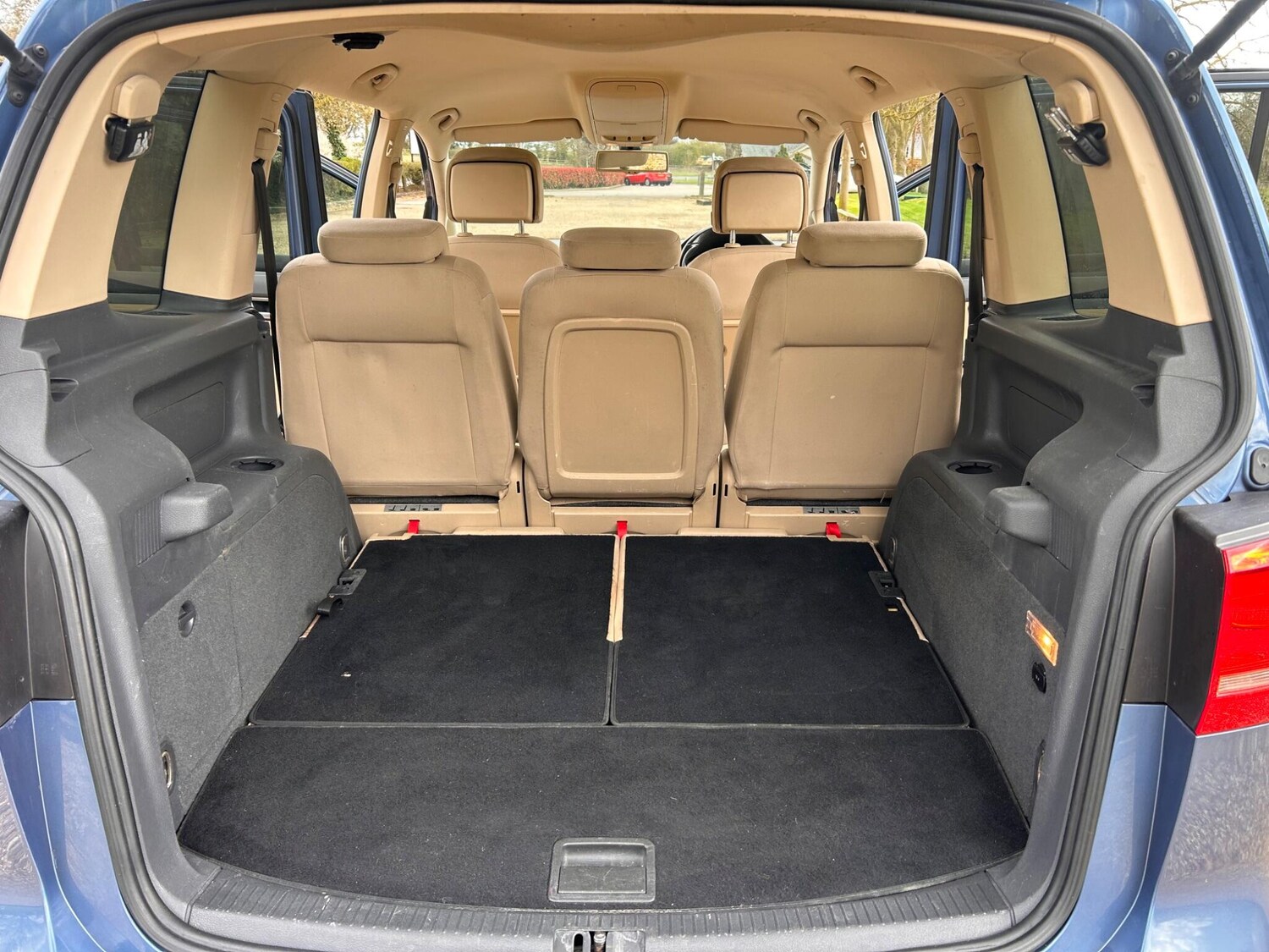 Used Volkswagen Touran 2013 for sale - 78058125: Photo 42