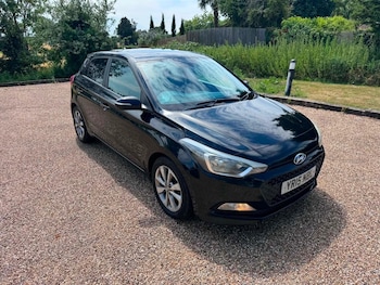 Used Hyundai i20 2015 for sale - 79553452: Photo