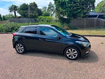 Used Hyundai i20 2015 for sale - 79553452: Photo