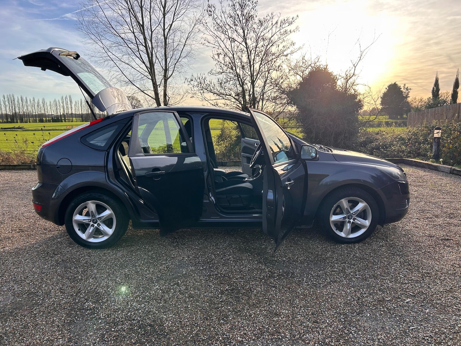 Used Ford Focus 2009 for sale - 76935748: Photo 32