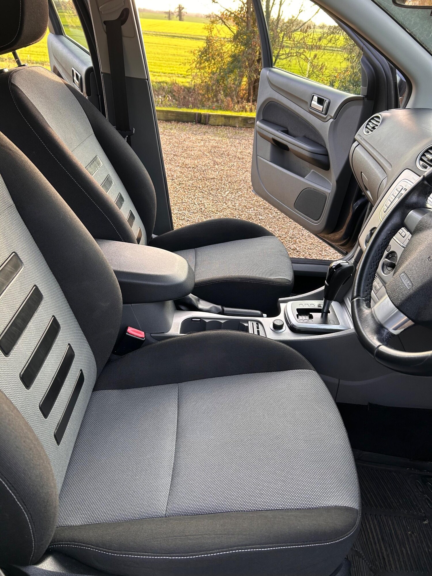 Used Ford Focus 2009 for sale - 76935748: Photo 40