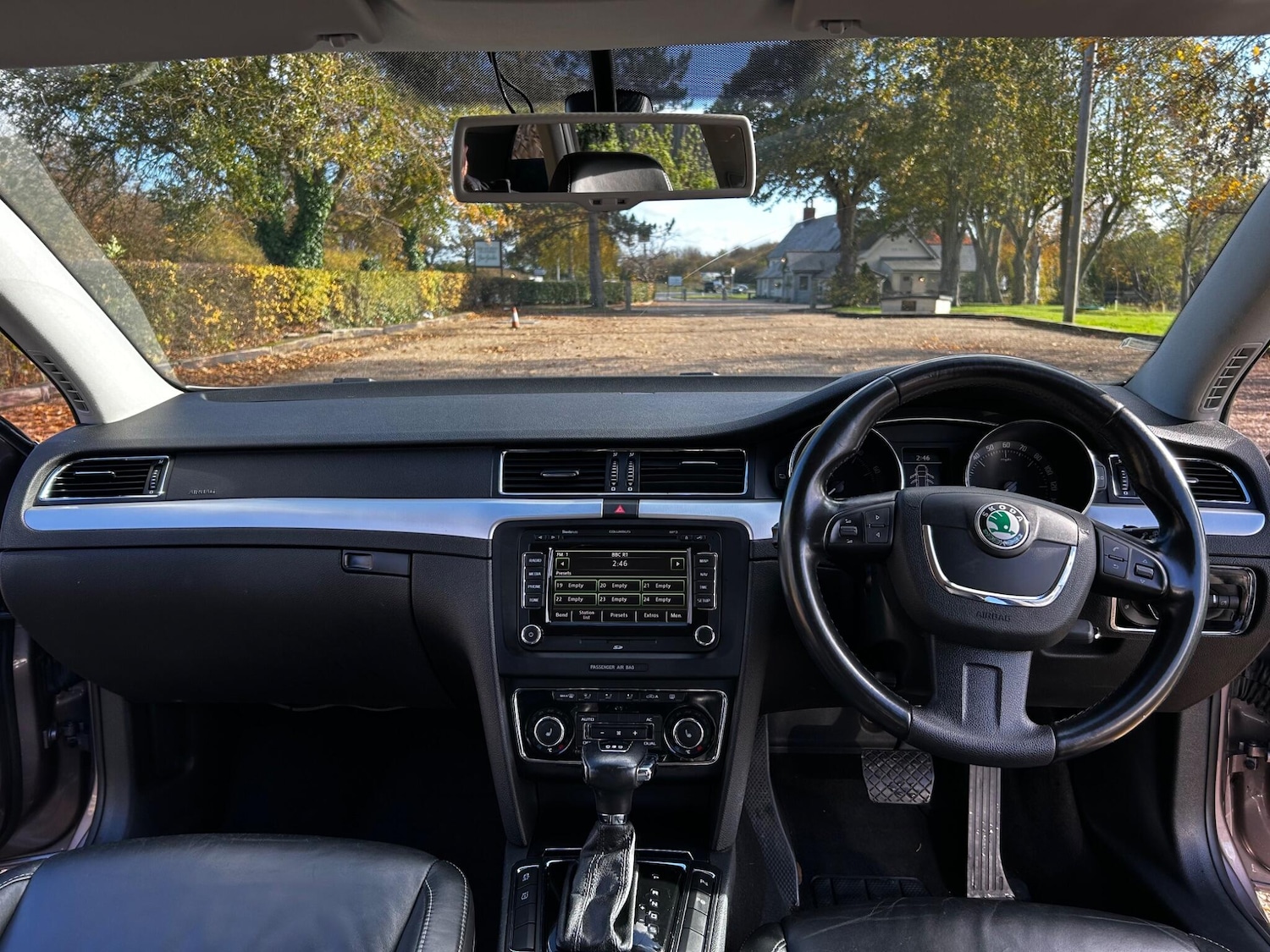 Used Skoda Superb 2011 for sale - 76446400: Photo 2