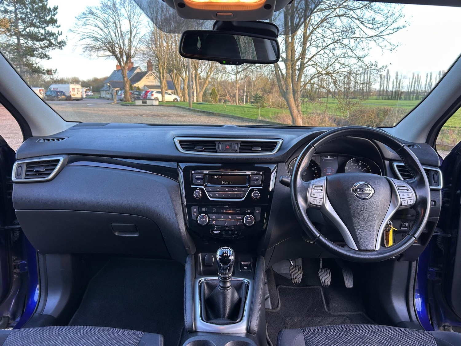 Used Nissan Qashqai 2015 for sale - 77839098: Photo 2