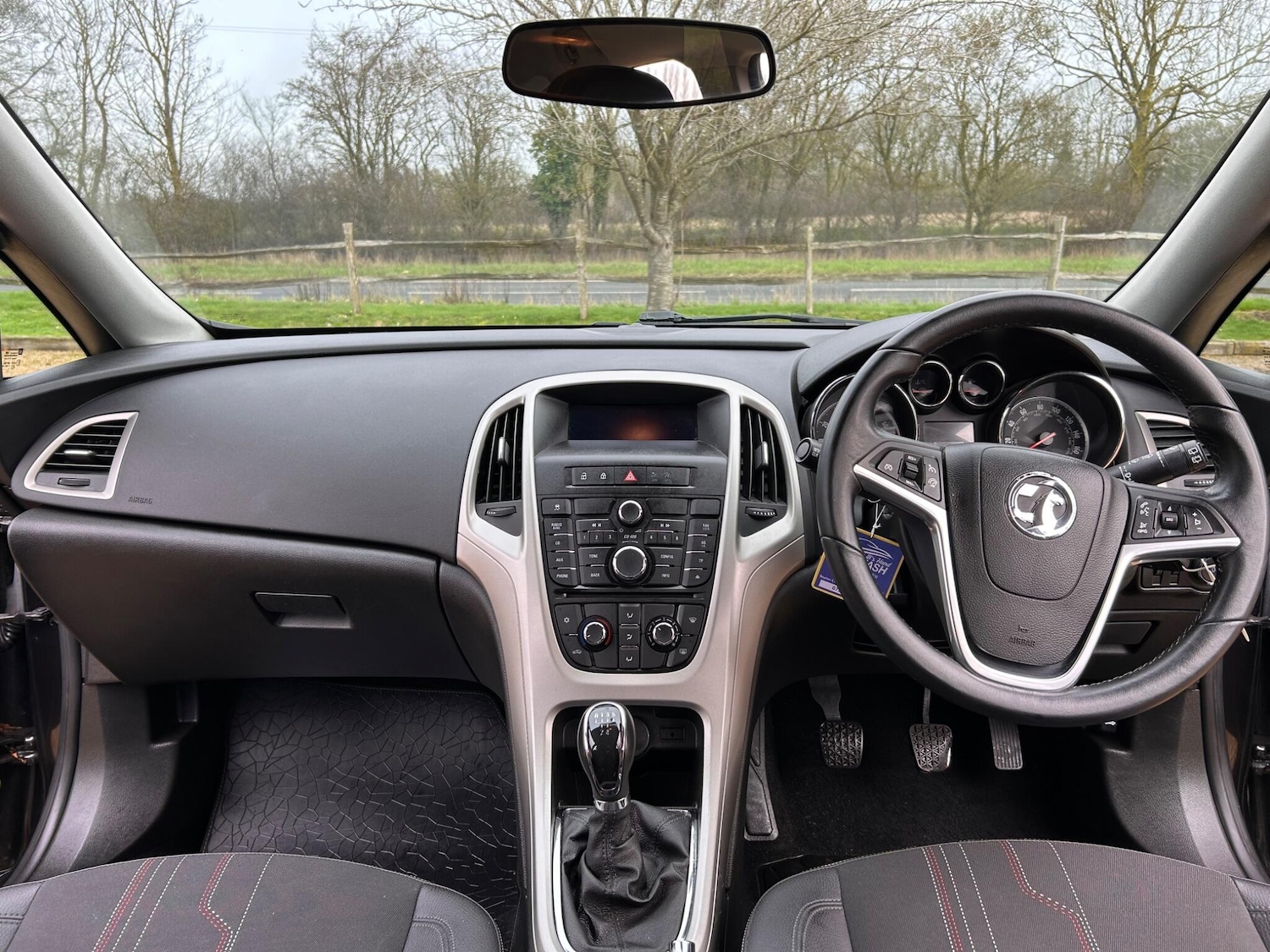 Used Vauxhall Astra 2014 for sale - 77549973: Photo 2