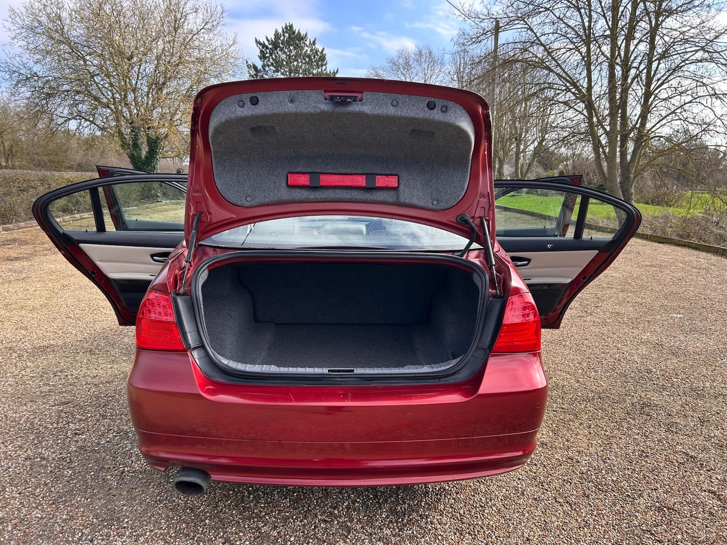 Used BMW 3 Series 2011 for sale - 77738184: Photo 25