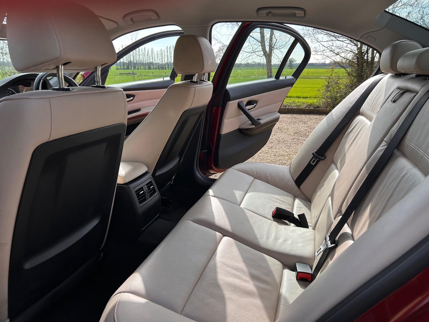 Used BMW 3 Series 2011 for sale - 77738184: Photo 31