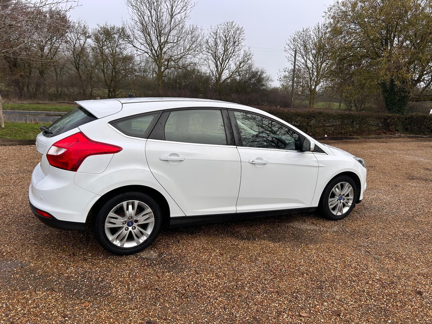 Used Ford Focus 2012 for sale - 76657876: Photo 11