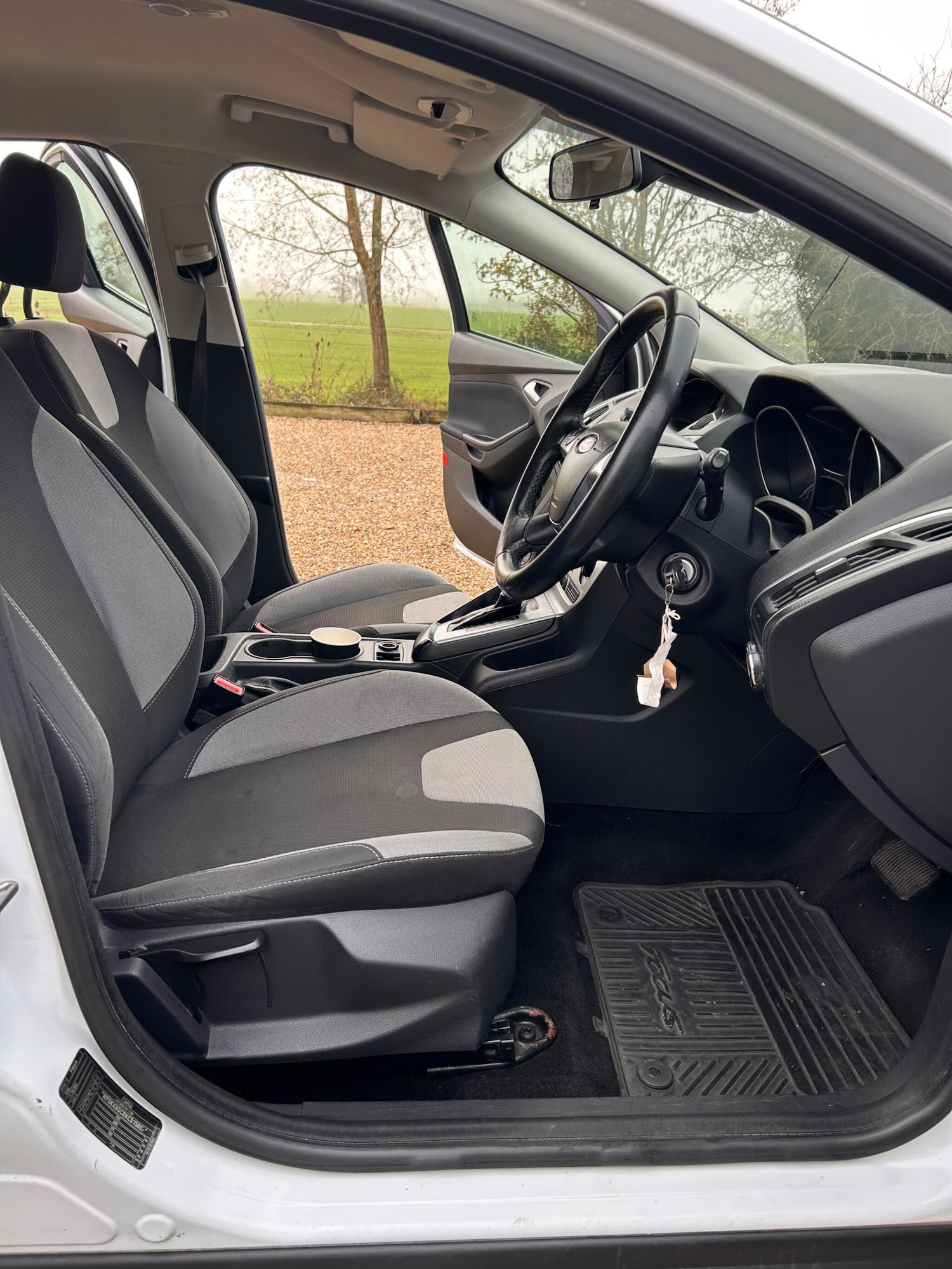 Used Ford Focus 2012 for sale - 76657876: Photo 2